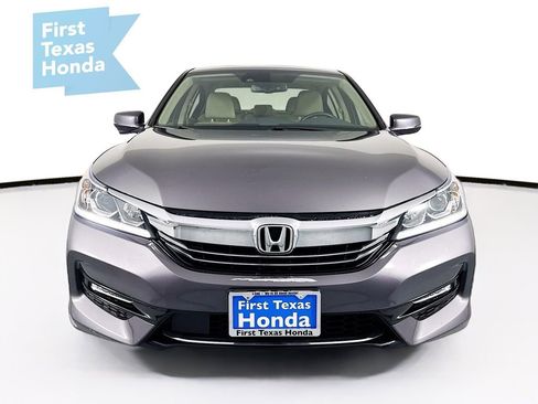 Used 2017 Honda Accord EX-L image 2