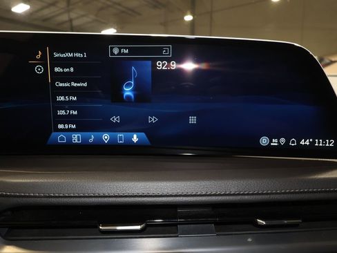 Certified 2025 Cadillac XT4 Premium Luxury image 12