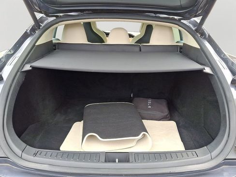 Used 2018 Tesla Model S 100D AWD/4WD image 29