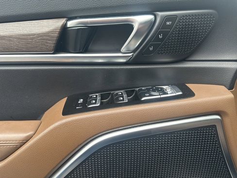 Used 2021 Kia Telluride SX w/ SX Prestige Package image 10