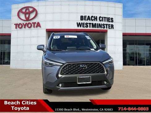 Certified 2024 Toyota Corolla Cross XLE w/ Convenience Package image 3