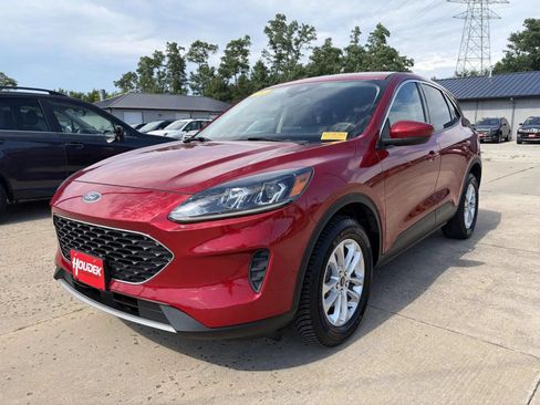 Used 2020 Ford Escape SE AWD/4WD image 3