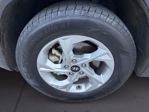 Used 2023 Hyundai Tucson SE image 14