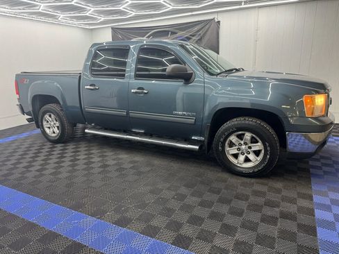 Used 2013 GMC Sierra 1500 SLE w/ Power Tech Package image 2