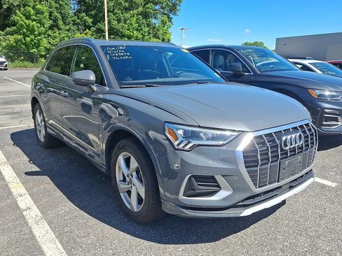 Used 2021 Audi Q3 2.0T Premium Plus w/ Premium Plus Package AWD/4WD image 3