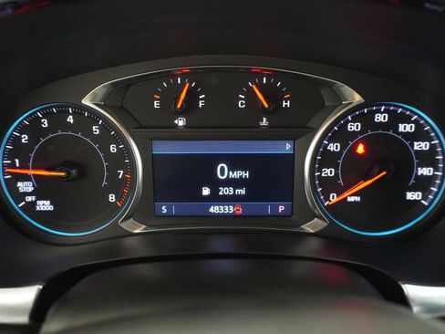 Used 2023 Chevrolet Traverse RS FWD image 12