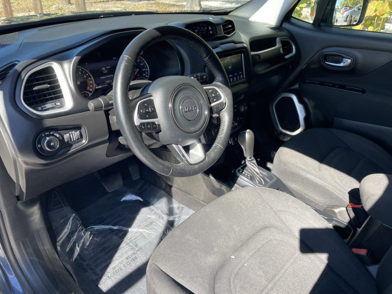 Used 2021 Jeep Renegade Latitude w/ Convenience Group AWD/4WD image 9