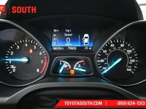 Used 2017 Ford Escape SE w/ Equipment Group 201A AWD/4WD image 12
