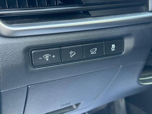 Used 2025 Kia Telluride S image 17