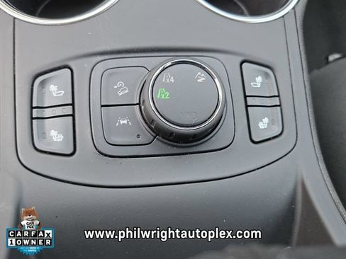Used 2024 GMC Terrain SLT AWD/4WD image 25