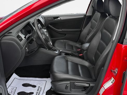 Used 2014 Volkswagen Jetta TDI FWD image 12