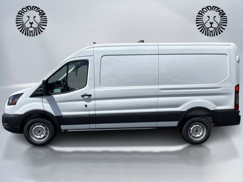 New 2026 Ford Transit 250 148 Medium Roof RWD image 8
