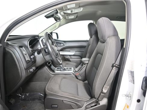 Used 2022 Chevrolet Colorado LT w/ LT Convenience Package AWD/4WD image 20