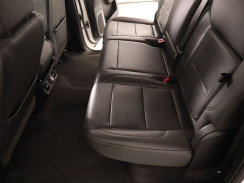 Used 2025 GMC Sierra 1500 SLT image 12