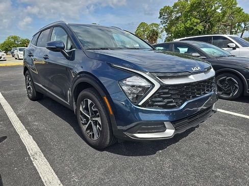 Certified 2023 Kia Sportage EX AWD/4WD image 1