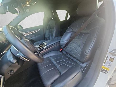 Used 2023 BMW 760i xDrive AWD/4WD image 15