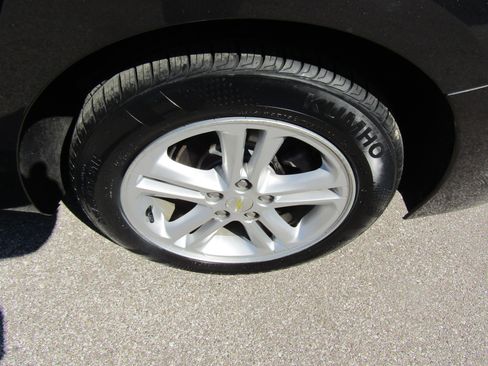 Used 2017 Chevrolet Cruze LT image 22