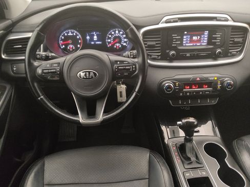 Used 2016 Kia Sorento EX FWD image 22