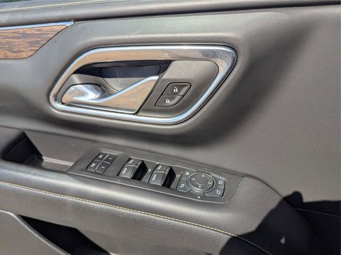 Used 2024 Chevrolet Tahoe Premier image 15