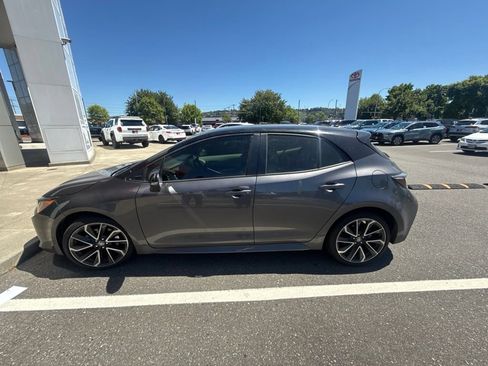Used 2022 Toyota Corolla XSE FWD image 4