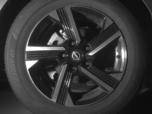 Used 2025 Nissan Sentra SV image 15