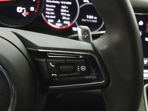 Used 2023 Porsche Panamera 4 Platinum Edition AWD/4WD image 34