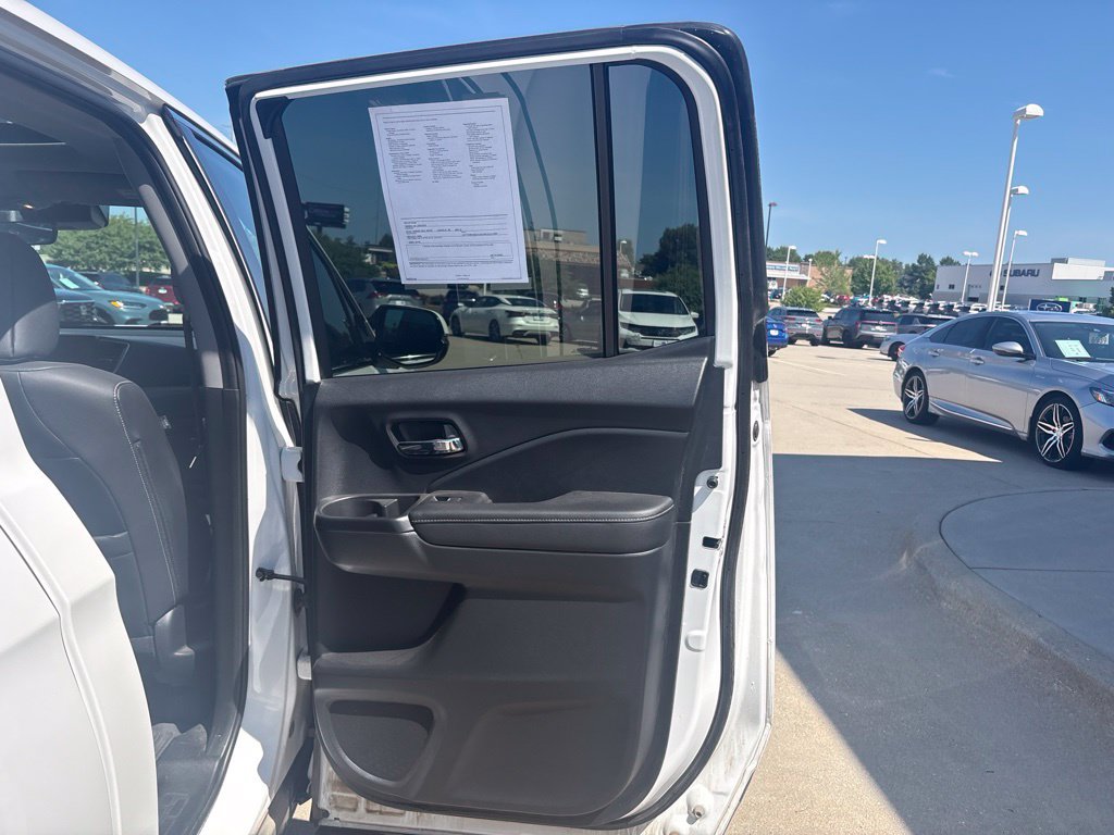 Certified 2024 Honda Ridgeline RTL image 32