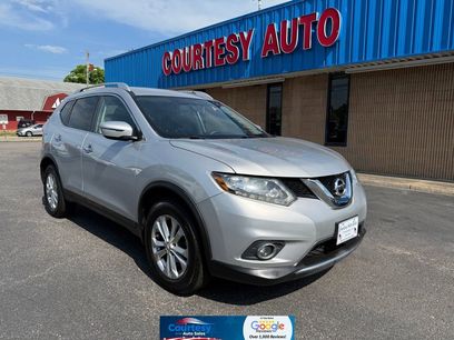Used 2016 Nissan Rogue SV