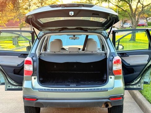 Used 2016 Subaru Forester 2.5i w/ Alloy Wheel Package AWD/4WD image 15
