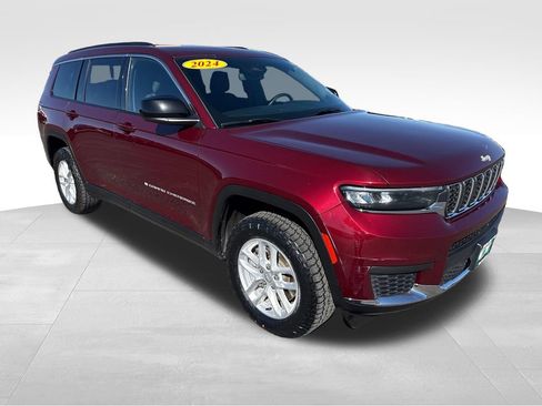 Used 2024 Jeep Grand Cherokee L Laredo AWD/4WD image 8