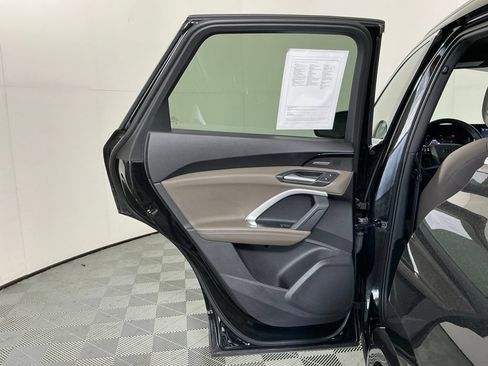 Used 2025 Audi Q5 Premium Plus w/ Premium Plus AWD/4WD image 23