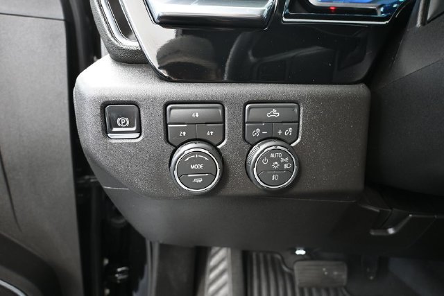 Used 2025 Chevrolet Silverado 2500 LT w/ Convenience Package AWD/4WD image 24