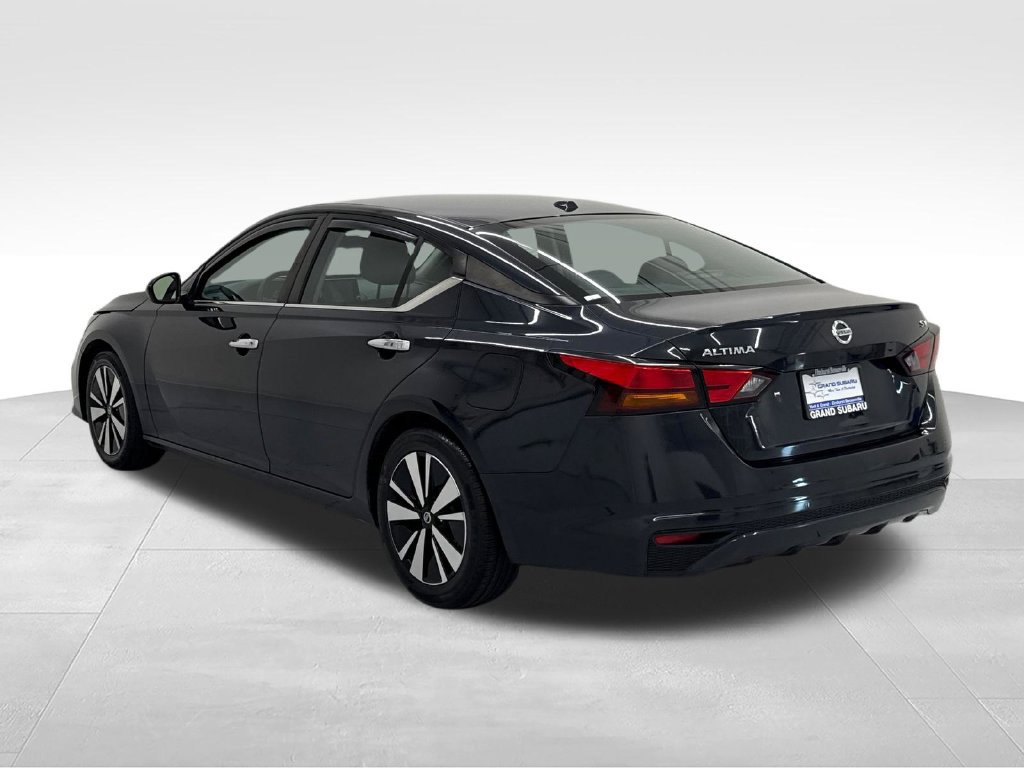 Used 2021 Nissan Altima 2.5 SV FWD image 5