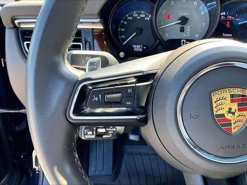 Used 2022 Porsche Macan S image 23