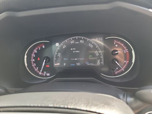 Used 2024 Toyota RAV4 XLE w/ Convenience Package FWD image 32