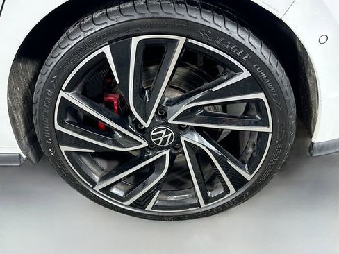 Used 2022 Volkswagen GTI Autobahn image 29