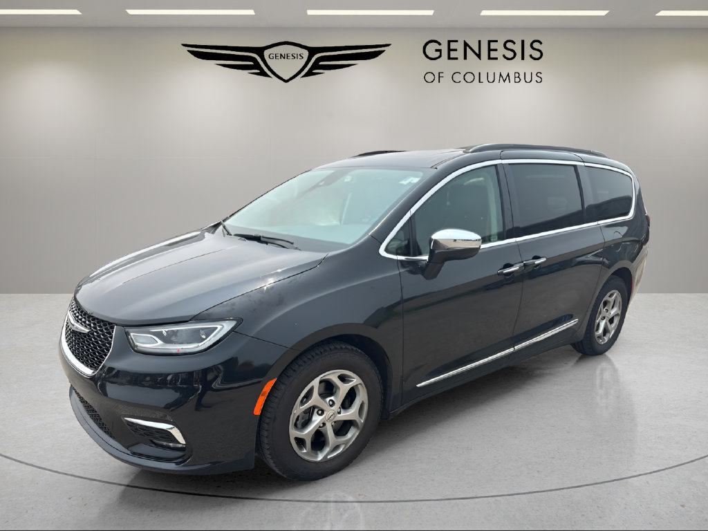 Used 2023 Chrysler Pacifica Limited FWD image 1