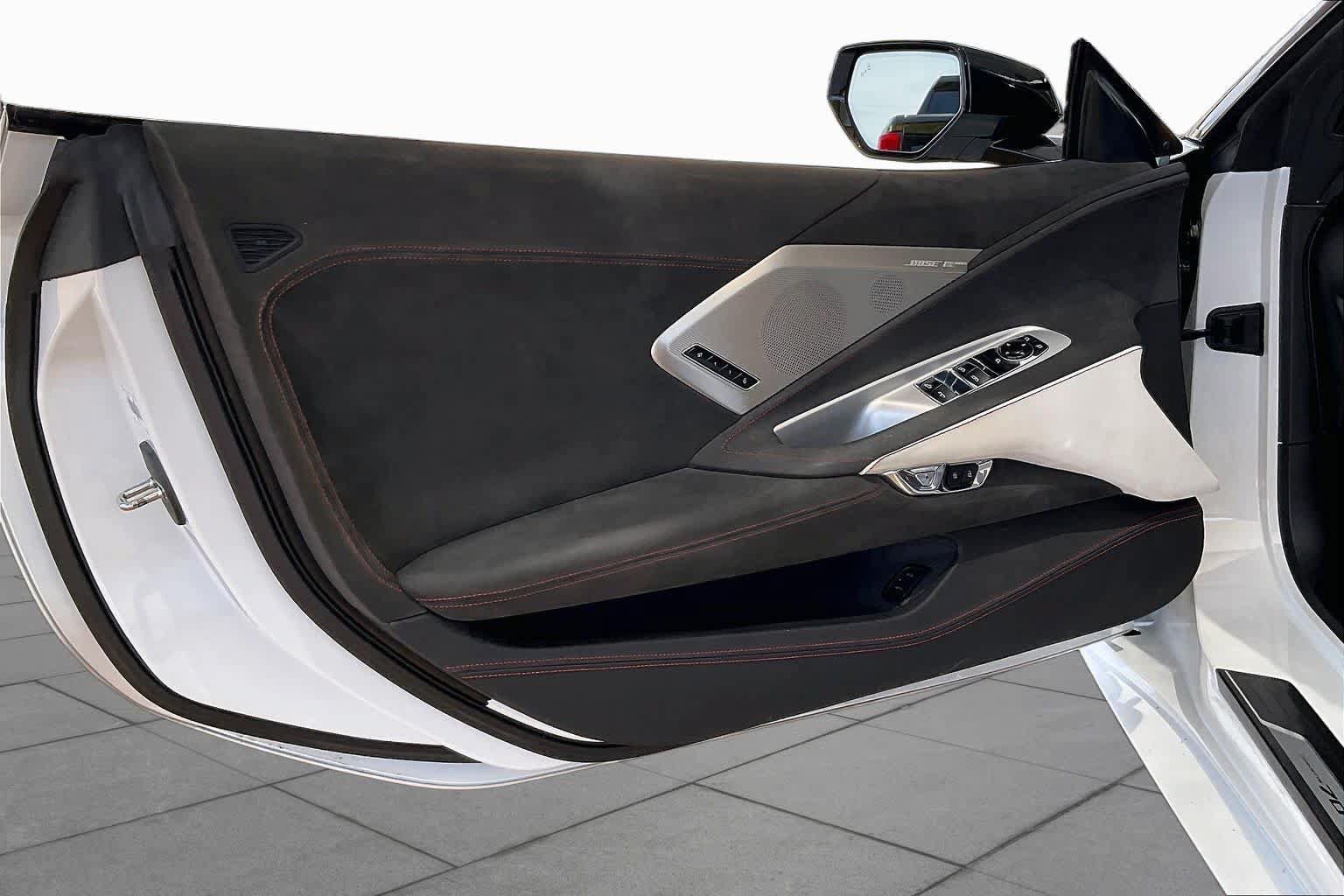 Used 2023 Chevrolet Corvette Stingray Premium Conv w/ Z51 Performance Package RWD image 19