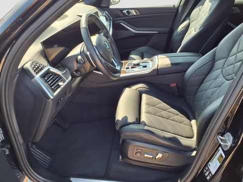 Used 2025 BMW X5 xDrive40i w/ Premium Package AWD/4WD image 22