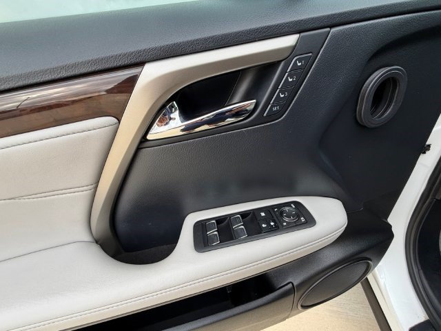Used 2019 Lexus RX 350 FWD w/ Premium Package image 11