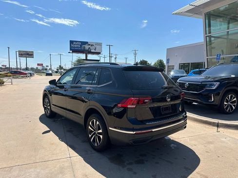 Used 2022 Volkswagen Tiguan S FWD image 5