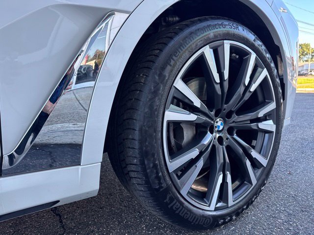 Used 2024 BMW X7 xDrive40i w/ Premium Package AWD/4WD image 30