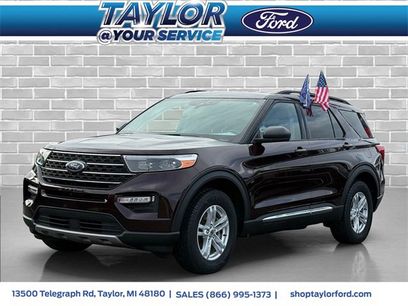 Certified 2023 Ford Explorer XLT w/ Equipment Group 202A