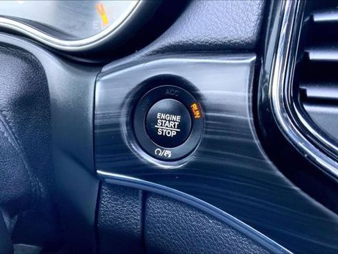 Certified 2021 Jeep Grand Cherokee Limited image 32