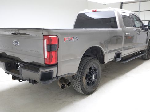 Used 2023 Ford F350 XLT w/ XLT Premium Package AWD/4WD image 4