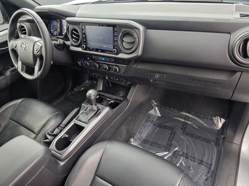 Used 2023 Toyota Tacoma TRD Off-Road w/ TRD Premium Off Road Package image 31