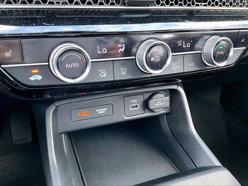 Used 2024 Honda Civic EX image 32