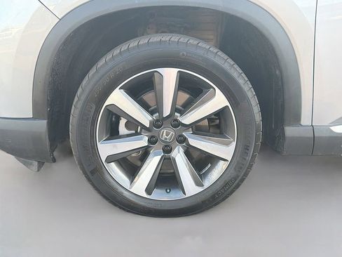 Used 2024 Honda Pilot Touring image 34
