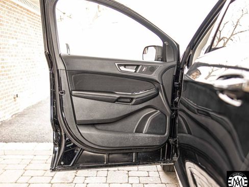 Used 2016 Ford Edge SE image 35