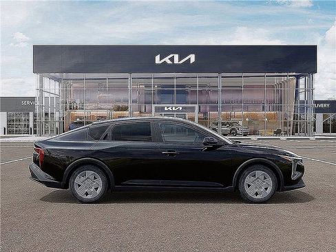 Used 2025 Kia K4 FWD image 7